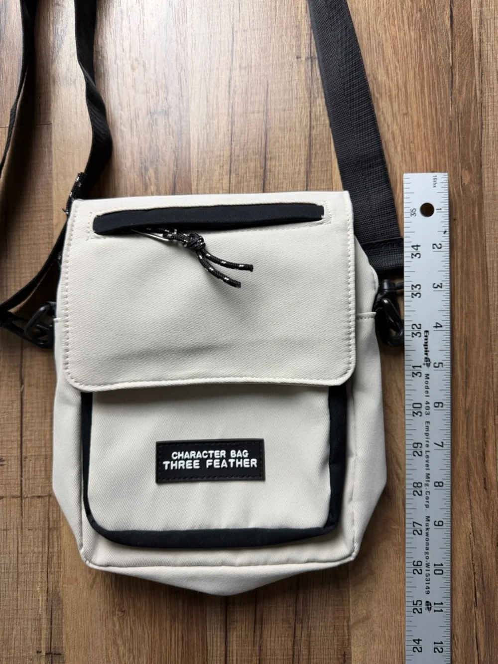 Men's Small White ROMWE Crossbody Flap Zip Bag - Cartoon Badge Decor